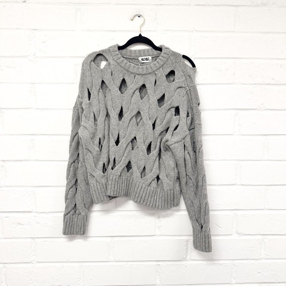GIGI Cutout Sweater - Picture 3 of 5